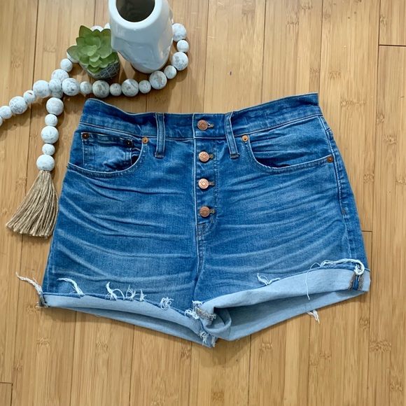 Madewell High-Rise Denim Shorts - Picture 2 of 7